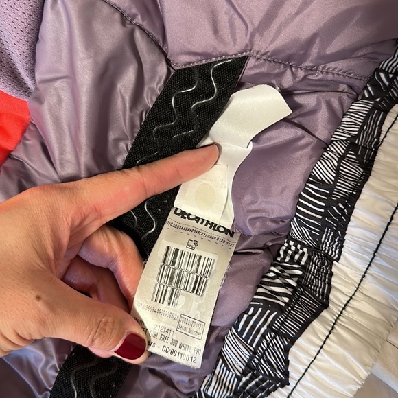 Girl ski jacket - Picture 7 of 9